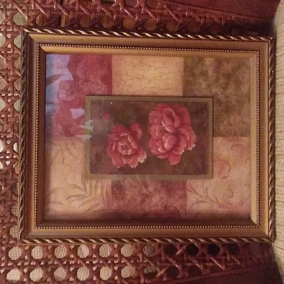 Two Pretty Pictures.   B5 - Picture 3 of 6